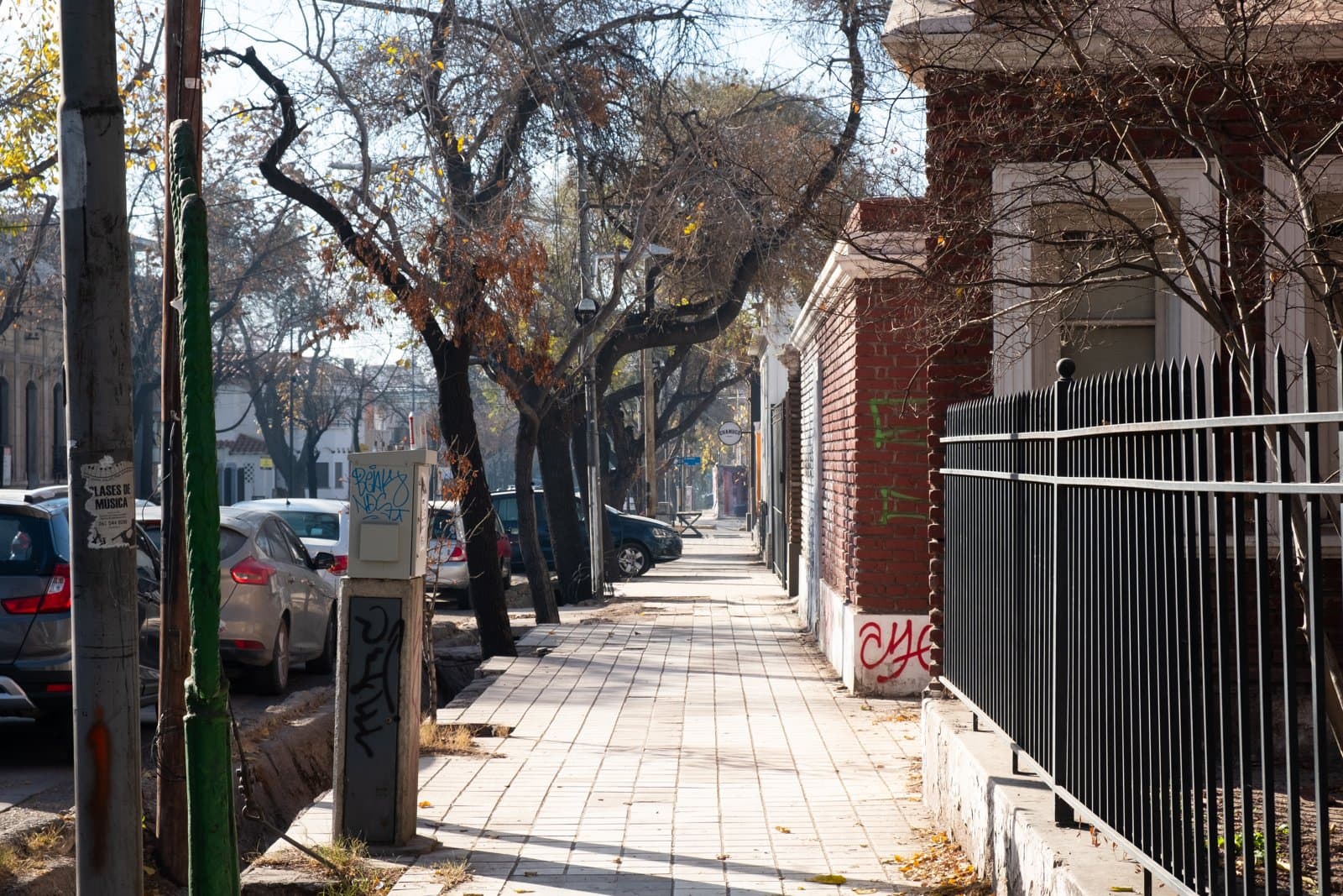 Belmont’s March Inventory Crunch: Why Luxury Buyers Are Protecting Capital, Not Overbidding